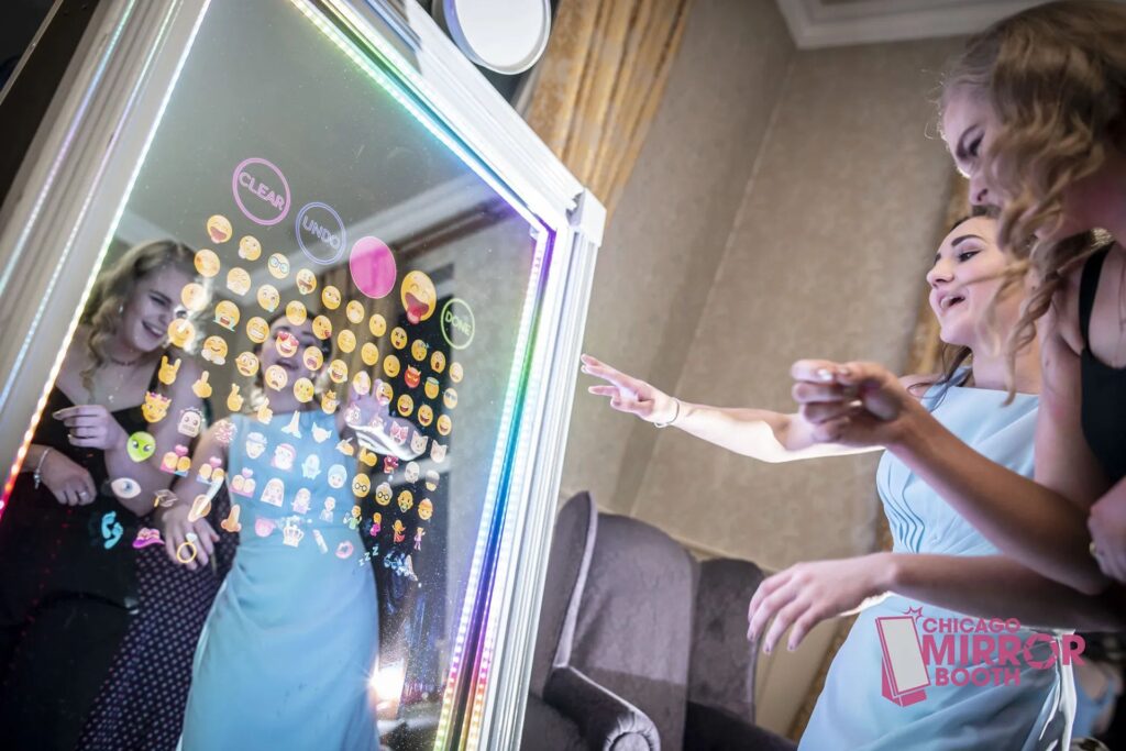 What Is a Mirror Photo Booth and How Does It Work