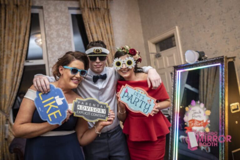 Mirror Photo Booth Rental Chicago for Weddings, Parties & Corporate Events