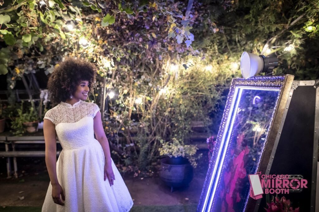 Mirror Photo Booth Wedding The Complete Guide for Couples