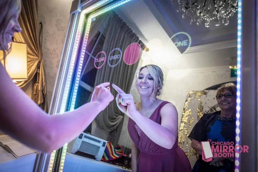 Event Magic Mirror Photo Booth