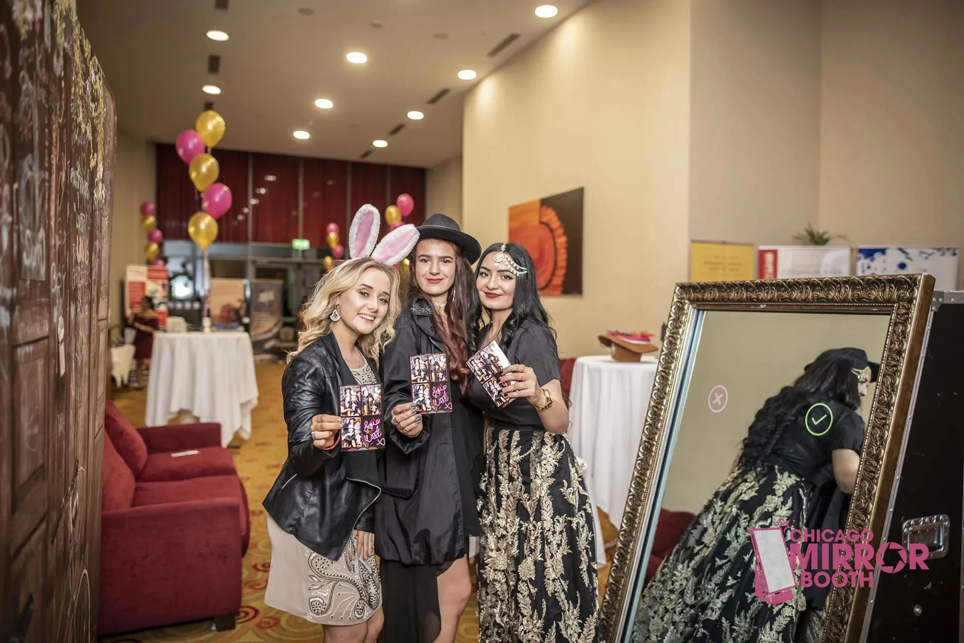 Best Mirror Photo Booth Rental in Chicago